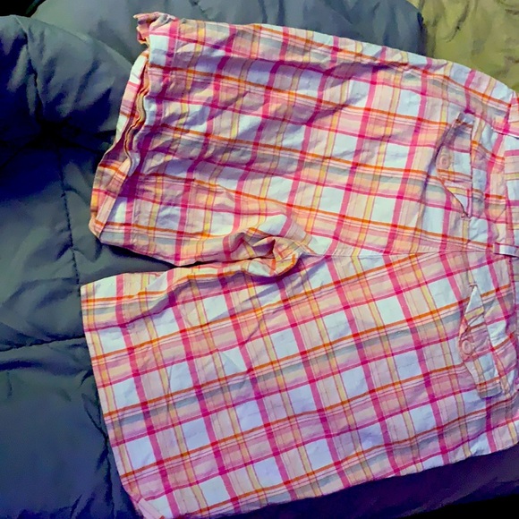 Women’s size 12 pink, yellow, grey 10” golf shorts - Picture 2 of 3